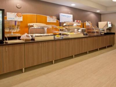 Hotel Express & Minneapolis - By Ihg 2*